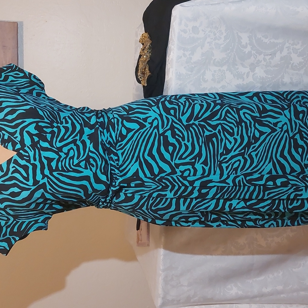 NICOLE MILLER sleeveless dress. Turquoise/black, size M. Pre-owned, like new.